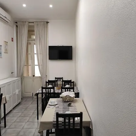Residencial Lira - 2* Oporto