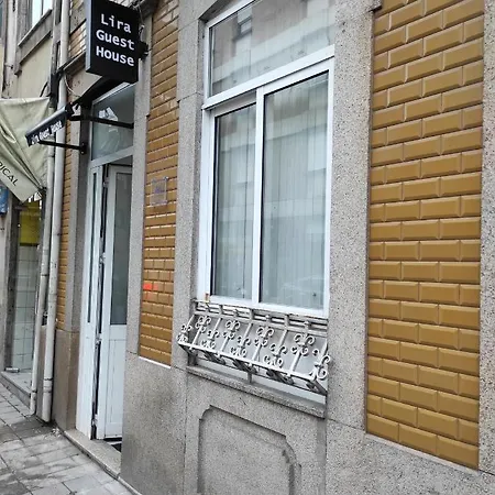 Bed and breakfast Residencial Lira - 2*