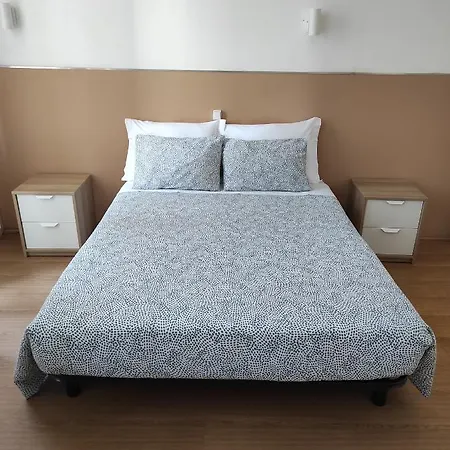 Residencial Lira - Bed and breakfast
