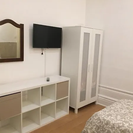 Residencial Lira - Bed and breakfast Oporto