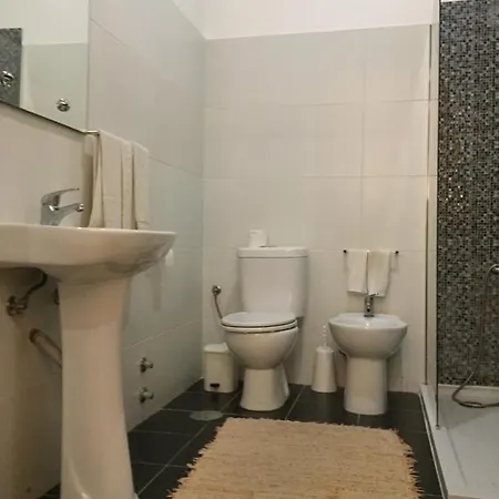 Bed and breakfast Residencial Lira -