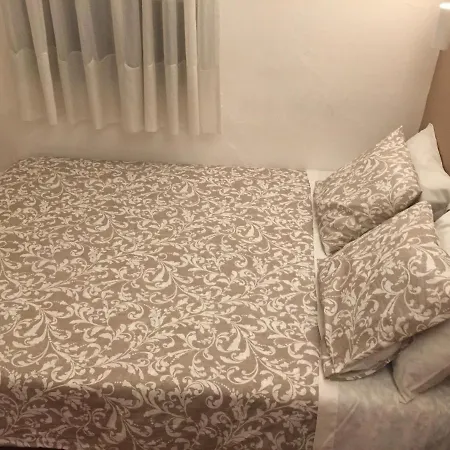 Bed and breakfast Residencial Lira -